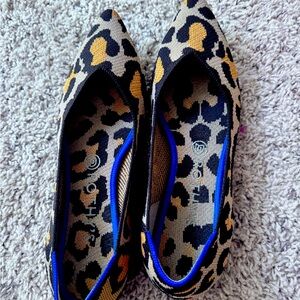 Rothy’s The Point in “big cat”